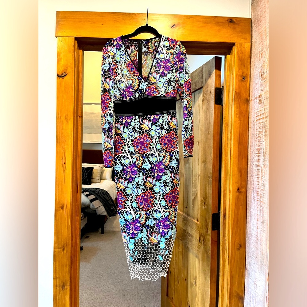Diane Von Furstenberg DVF embroidered dress in a size 2.  Worn two times.